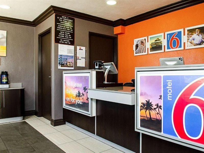 Motel 6-Modesto, Ca - Downtown ภายนอก รูปภาพ