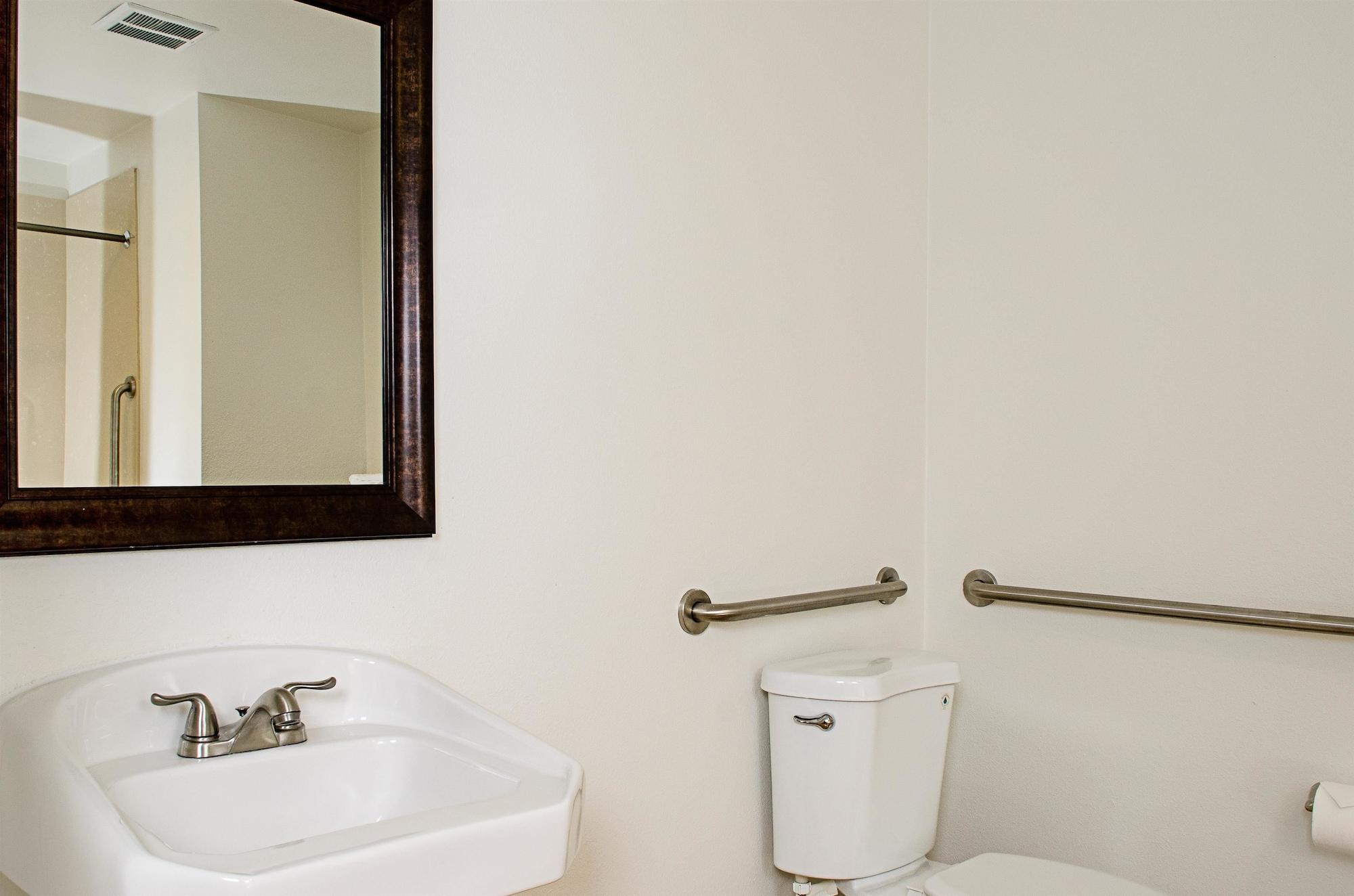 Motel 6-Modesto, Ca - Downtown ภายนอก รูปภาพ