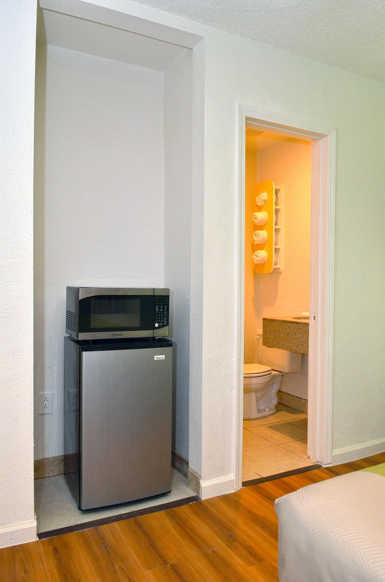 Motel 6-Modesto, Ca - Downtown ภายนอก รูปภาพ